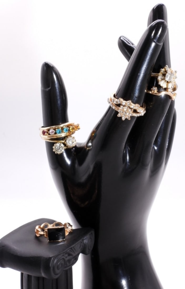 (7) Gold-Tone Women's Rings: 6.5-8 range sizes