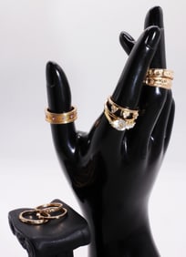 (9) Gold-Tone Womens Rings