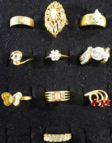 (10) Pretty Gold-Tone Rings
