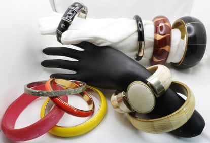 (10) Bulky Large Bracelets