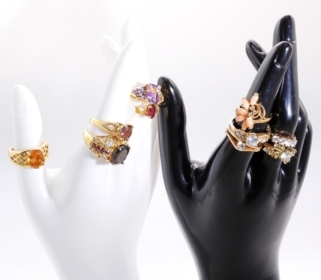 (10) Gold-Tone Rings Sizes: 5-9 (1 of 3)