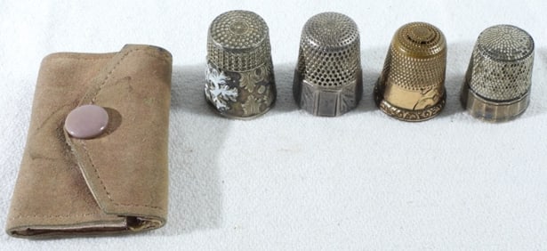 Small Sewing Kit (4) Thimbles & Pins