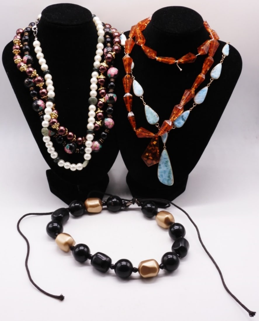 (6) Beaded Necklaces: Beautiful different necklaces