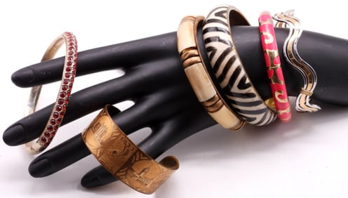 (6) Bangle Bracelets