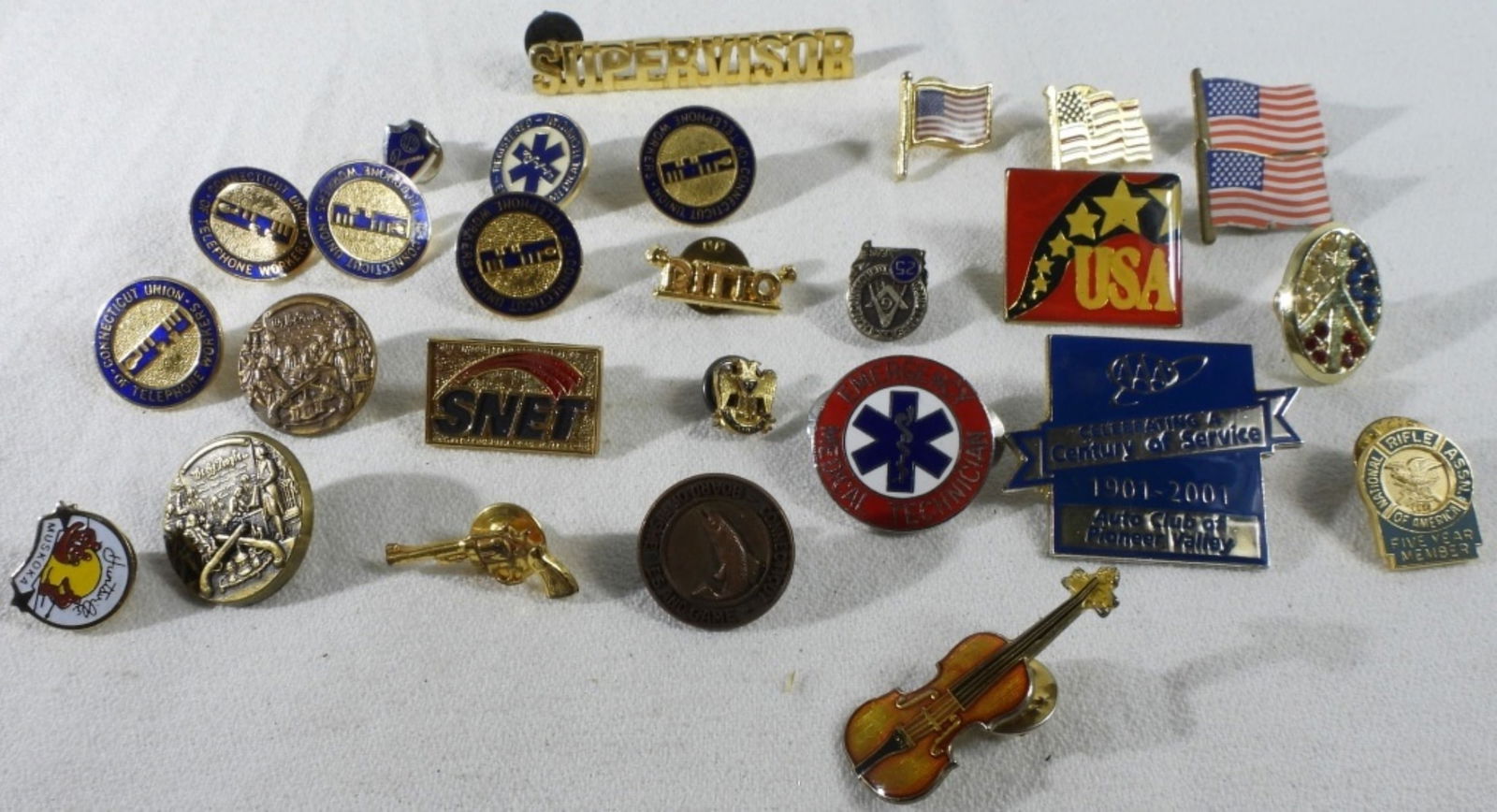 Miscellaneous Pin Lot (1 of 1)