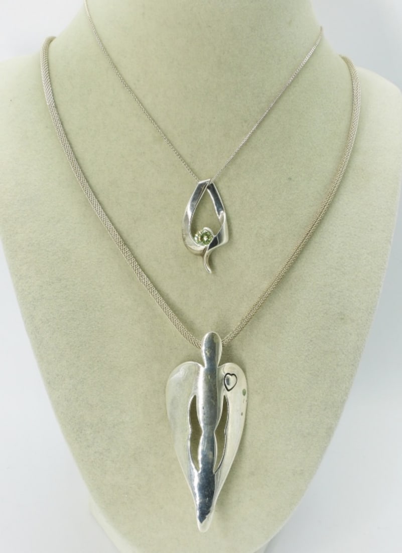 2 Sterling Fashion Necklaces: Two sterling fashion necklaces. 18" long. (16.1 dwt)