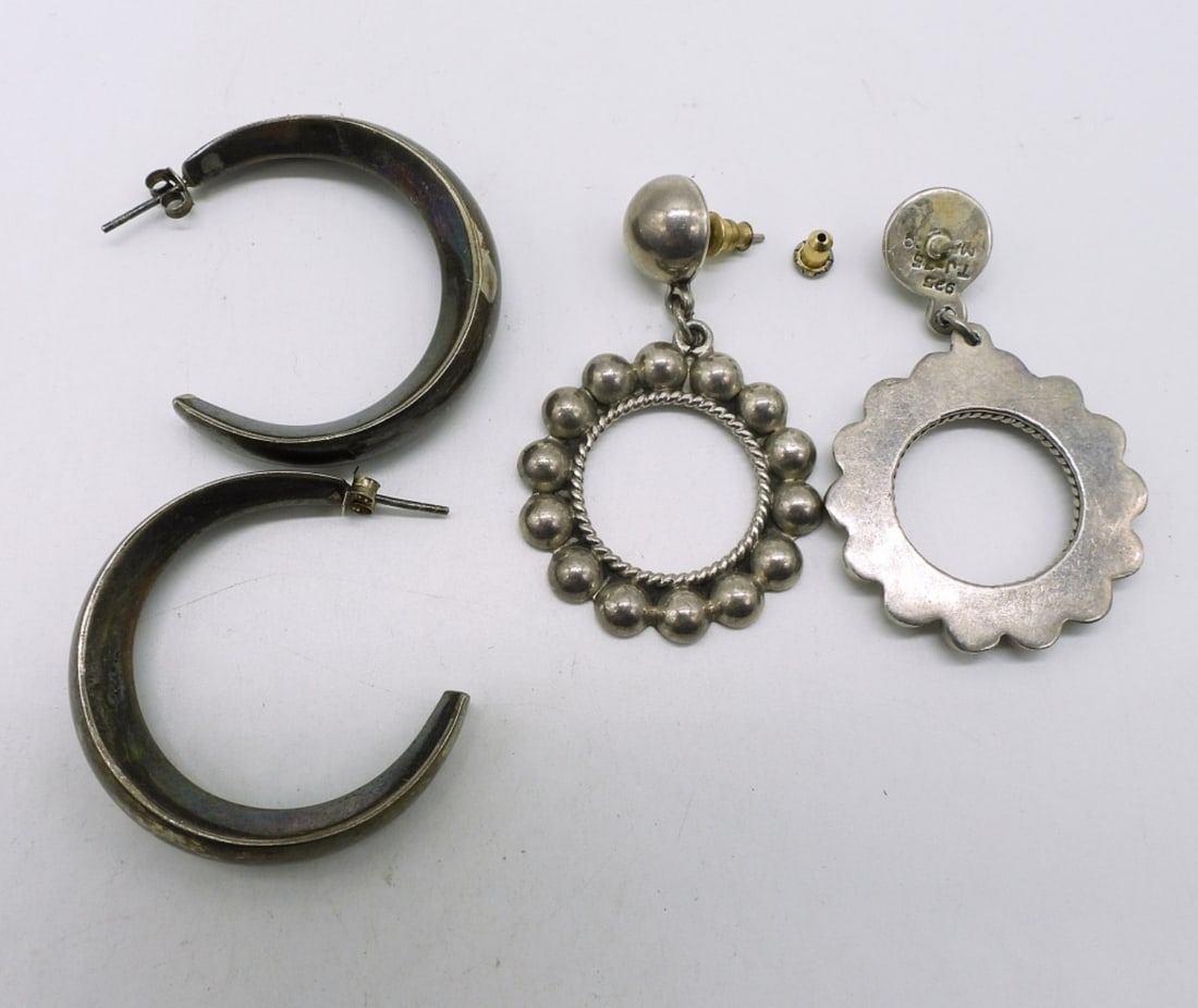 2 Pair of Vintage Sterling Pierced Earrings: Two pair of vintage sterling pierced earrings. Circular set is Taxco. (20.5 dwt)