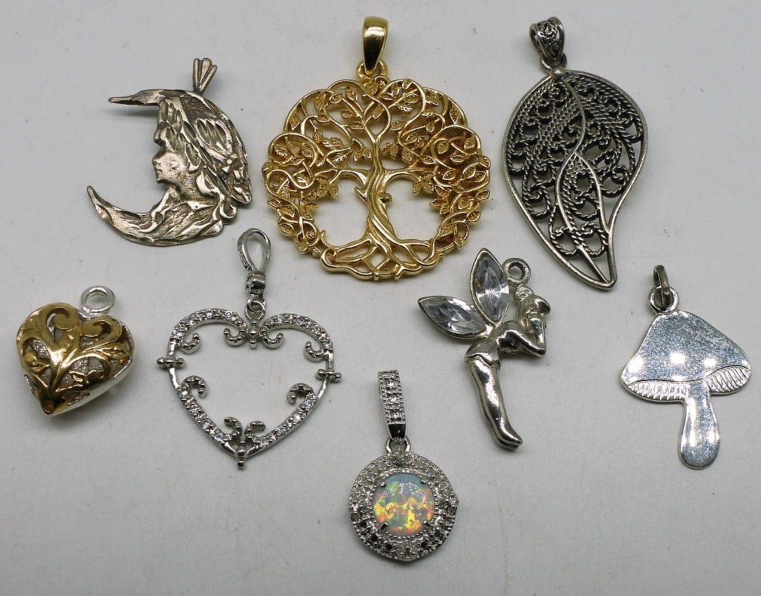 8 Sterling Fashion Pendants: Eight cute sterling fashion pendants. 1/2" - 1.5" (13 dwt) (6x4x2)