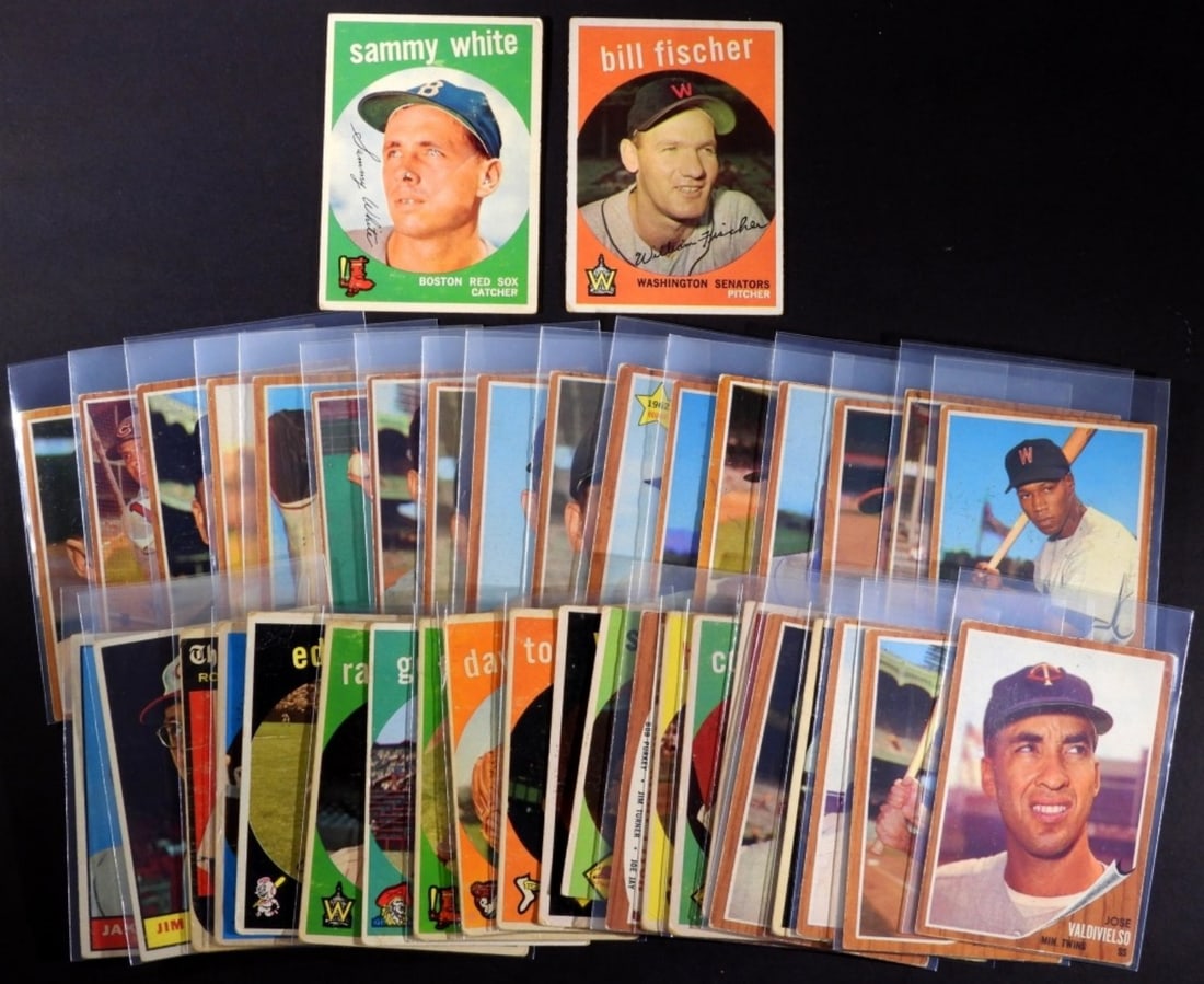 (40) Mixed Baseball Card Lot (1 of 2)