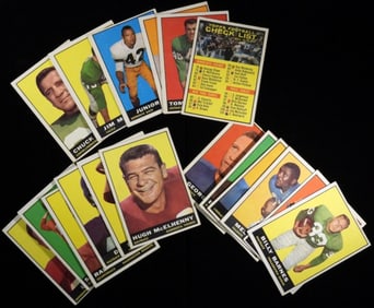 (18) Football Cards