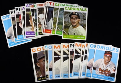 (35) 1964 TOPPS Baseball Cards