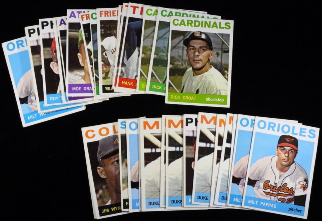 (35) 1964 TOPPS Baseball Cards (1 of 2)
