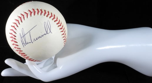 Rawlings Autograph Baseball: Cecil Fielder