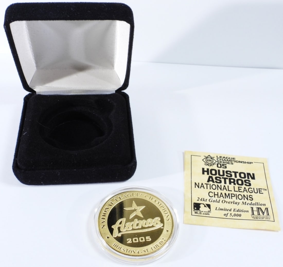 05 Houston Astros 24Kt Gold Overlay Medallion (1 of 4)