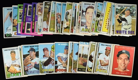 (52) TOPPS Baseball Cards