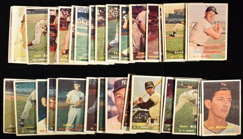 (40) 1957 Baseball Cards