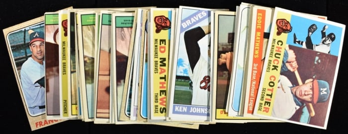 Mixed Lot Of Baseball Cards