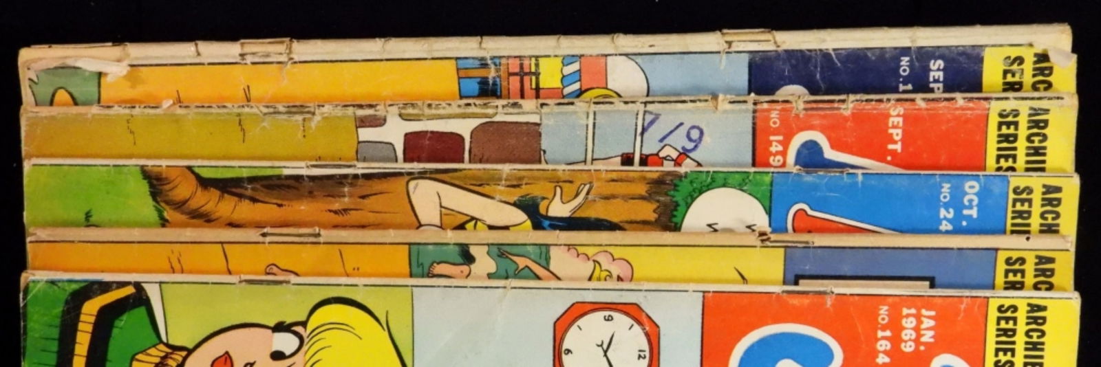 (5) Archie Series Comics - 3