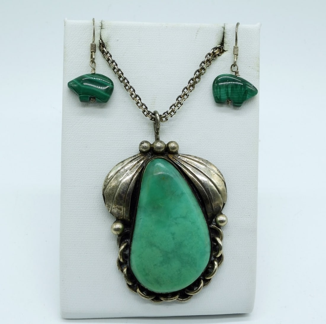 Sterling Pendant with Unidentified Green Stone (1 of 2)