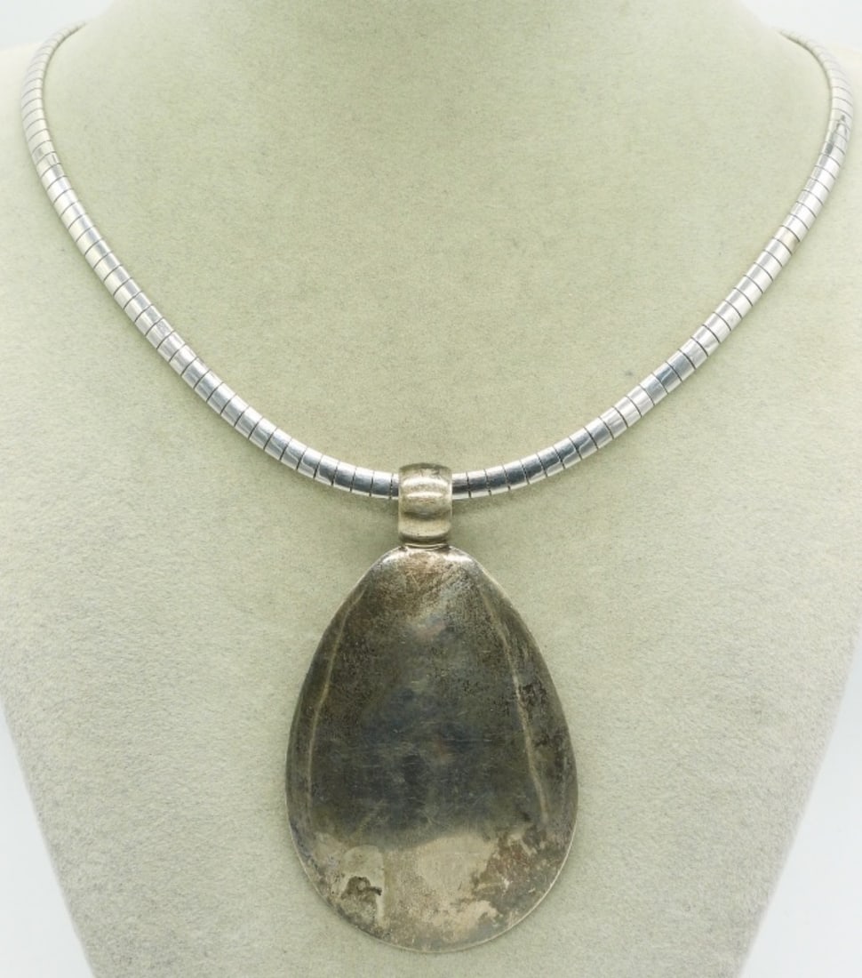 Vintage Sterling Fashion Necklace: Large sterling pendant, 3" long(Marked SX925 Thailand). On a 16" chain. (21.7 dwt) (6x4x2)
