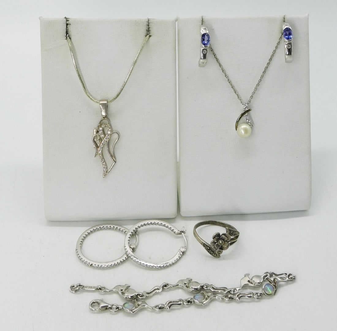 Mixed lot of 925 Necklaces, Earrings & More (1 of 2)