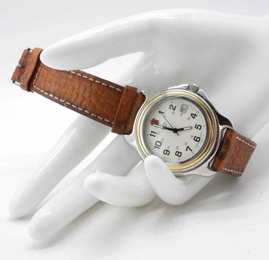 Swiss Army Wrist Watch (1 of 2)