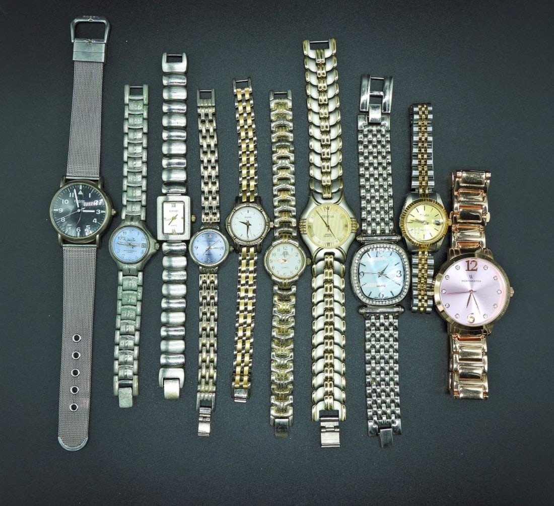 10 LADIES GOLD & SILVER METAL BANDS: NOT TESTED AS TO WORKING OR NOT - VARIOUS BRANDS, METAL BANDS IN GOLD, SILVER & ROSE GOLD TONE