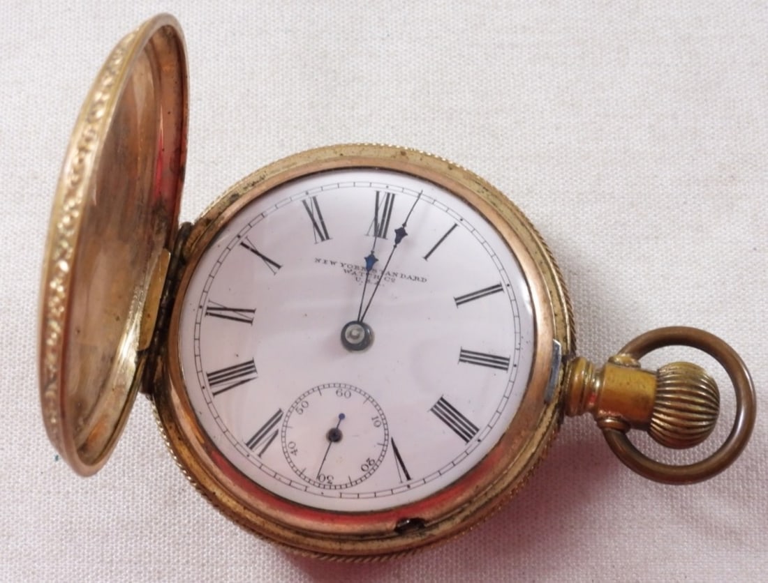 New York Standard Pocket Watch (1 of 2)