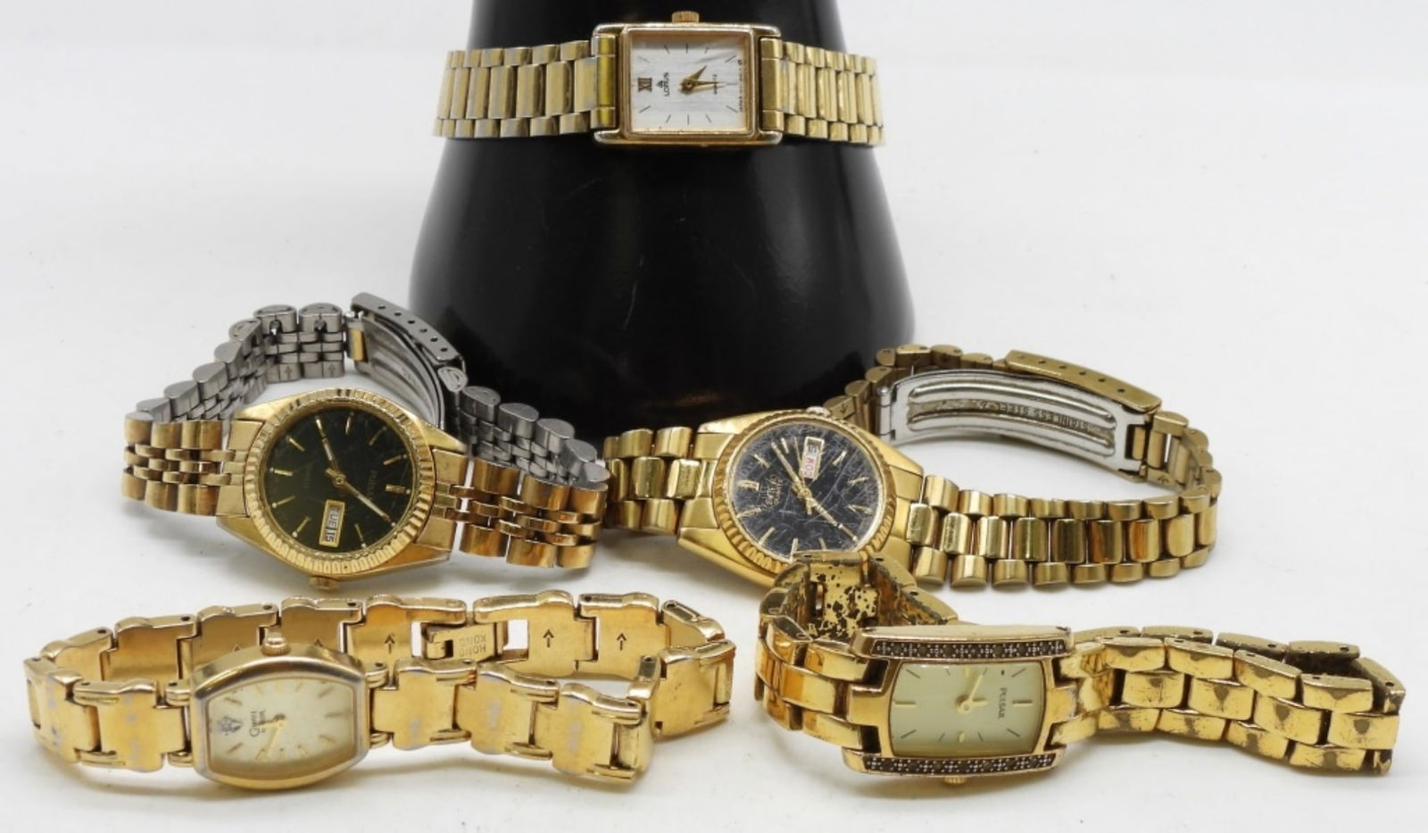 (5) Women's Gold Tone Watches (1 of 1)