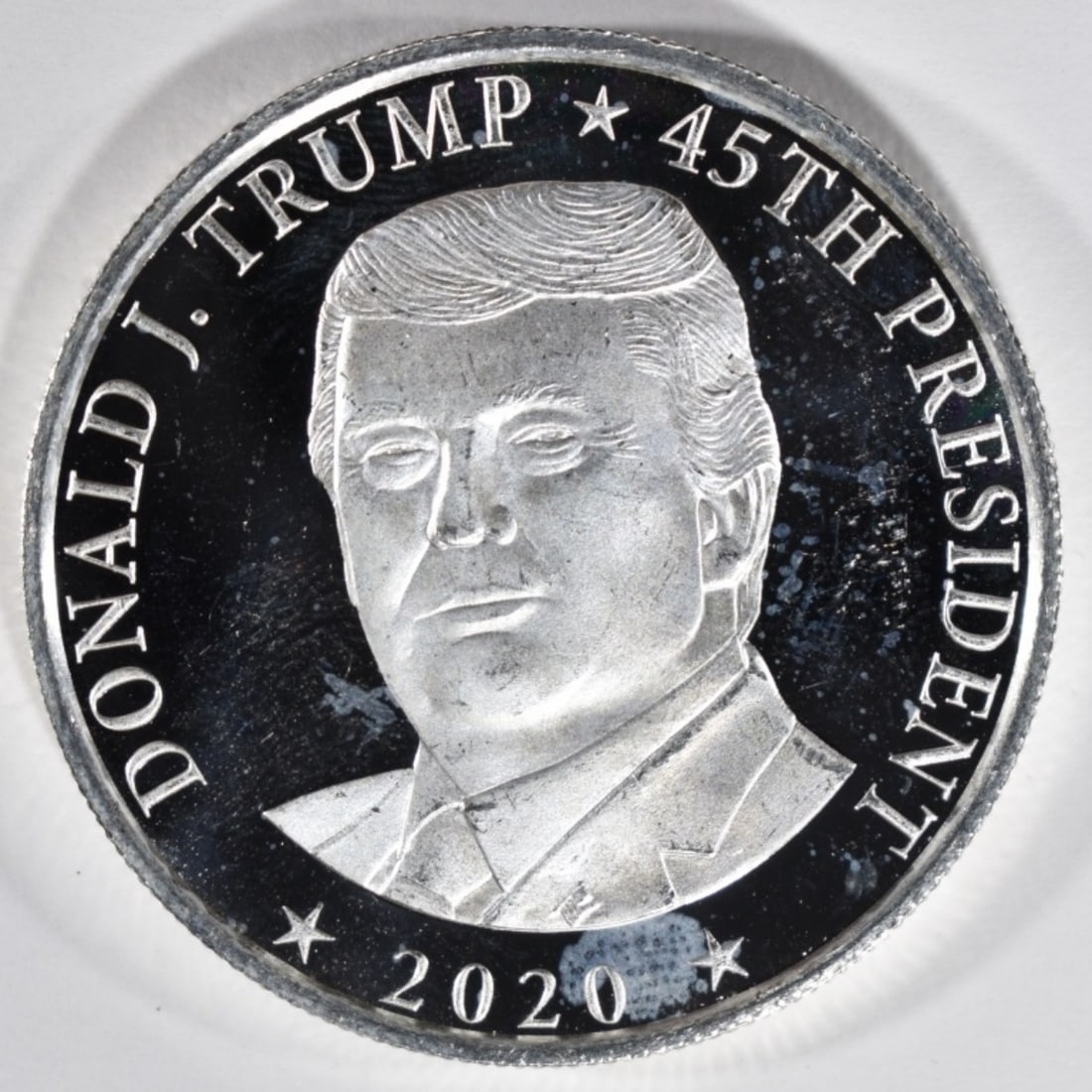 1oz .999 Silver Round- Trump/Flag: Bid live now!