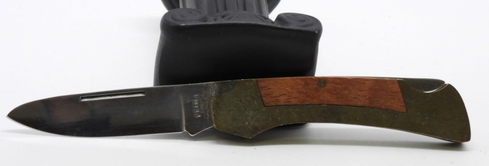 Prima Lock-Back Pocket Knife: Wooden handle