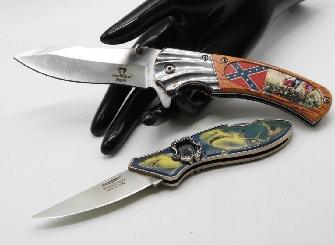 (2) Fun Decretive Lock-Back Pocket Knives: 1) Sharks on the handles 2) Southern Union Flags and war on the handle with a belt clip