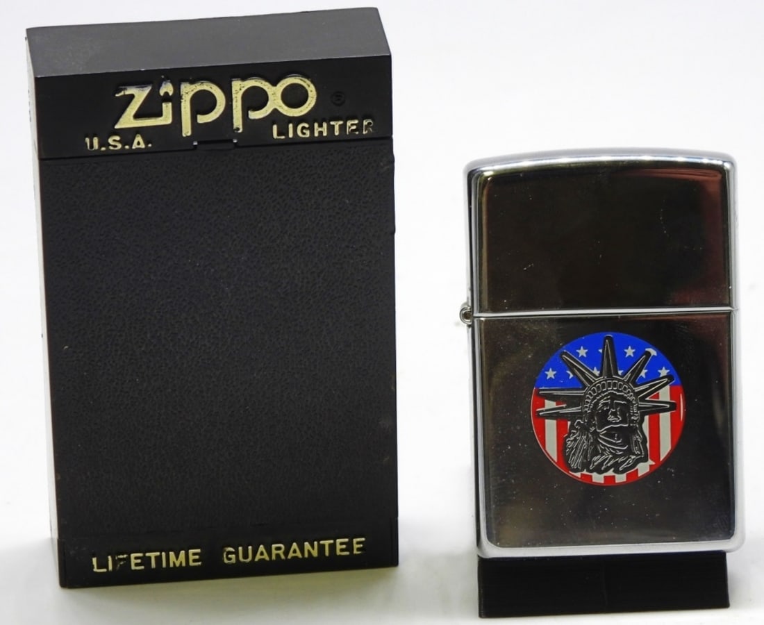 Statue Of Liberty Flag 1998 Zippo Unfired: Unfired. 1998 in a box.