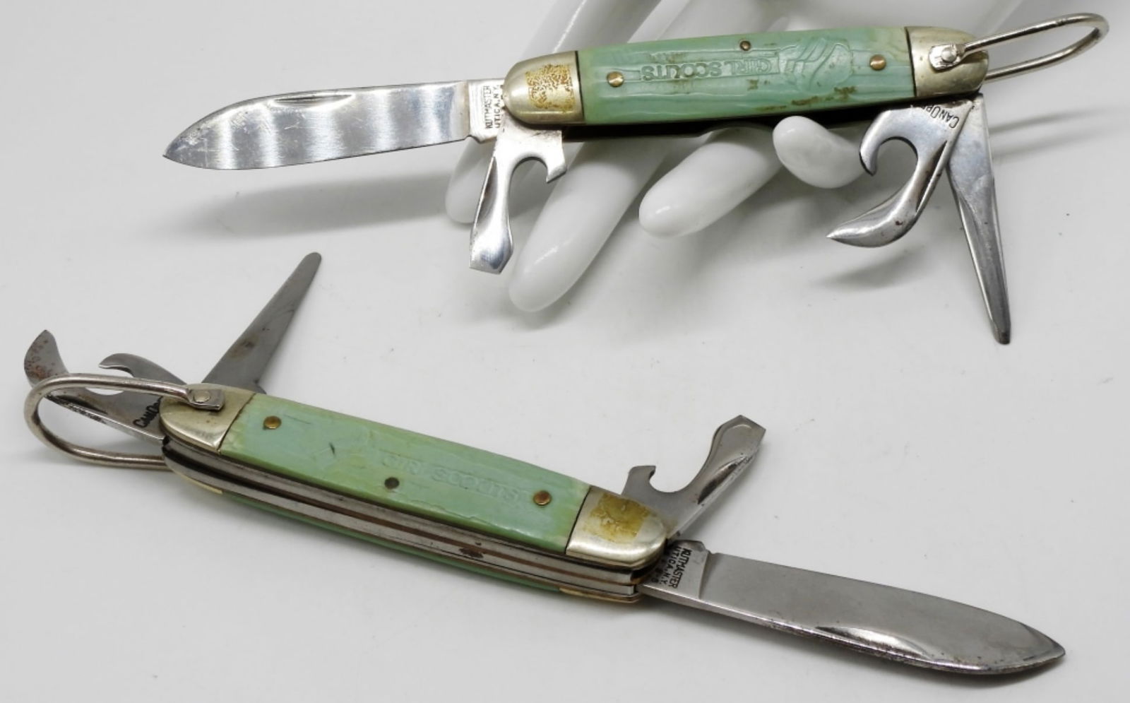 (2) Kut Master Girl Scouts Four-Tool Knives (1 of 3)