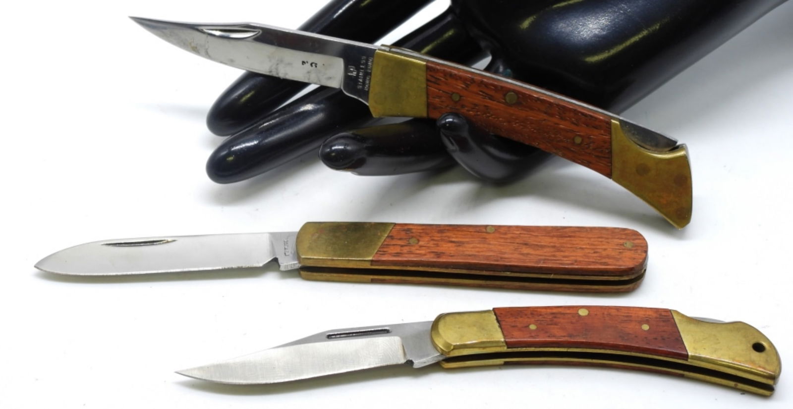 (3) Single-Blade Pocket Knives (1 of 3)