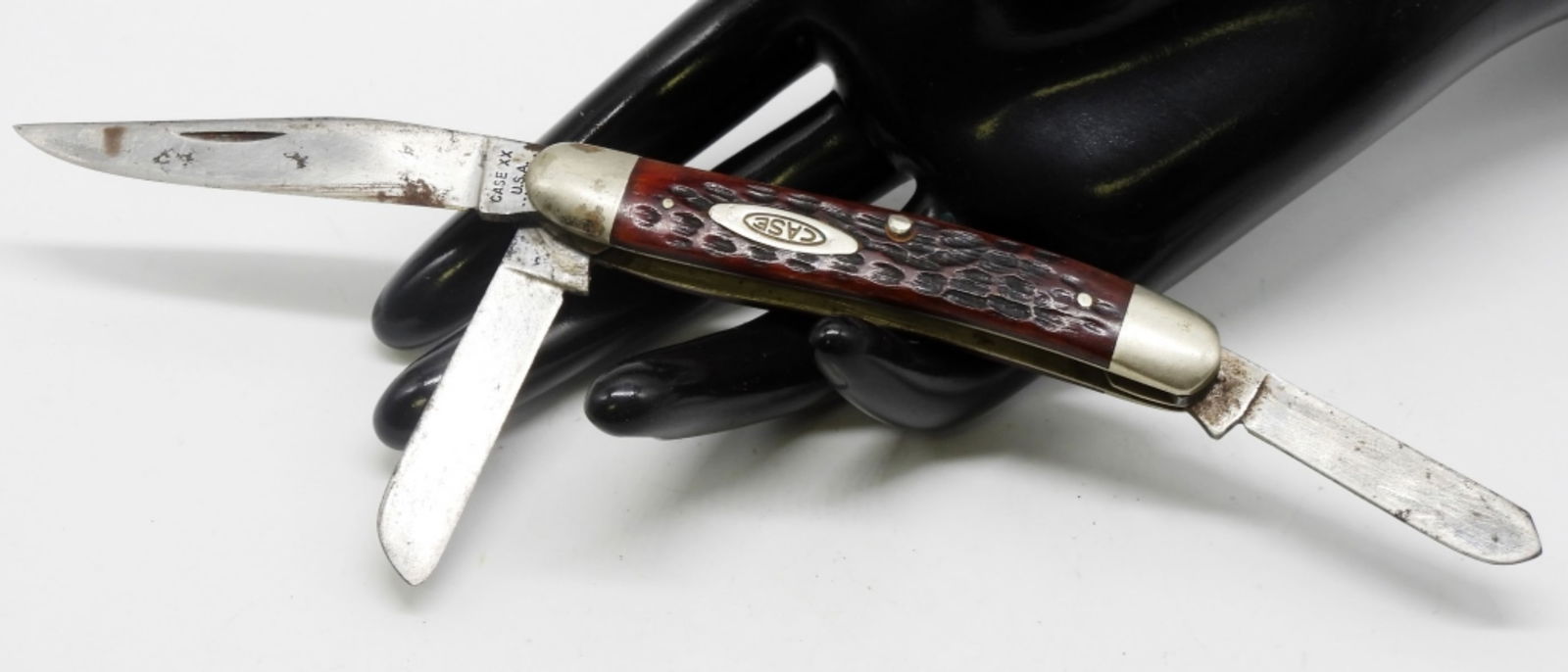 Case XX Three-Blade Pocket Knife (1 of 2)