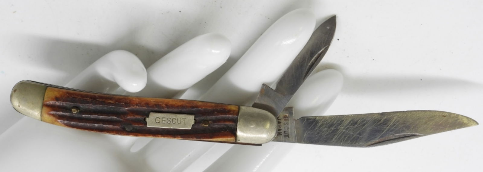 Gescut Two-Blade Pocket Knife (1 of 3)