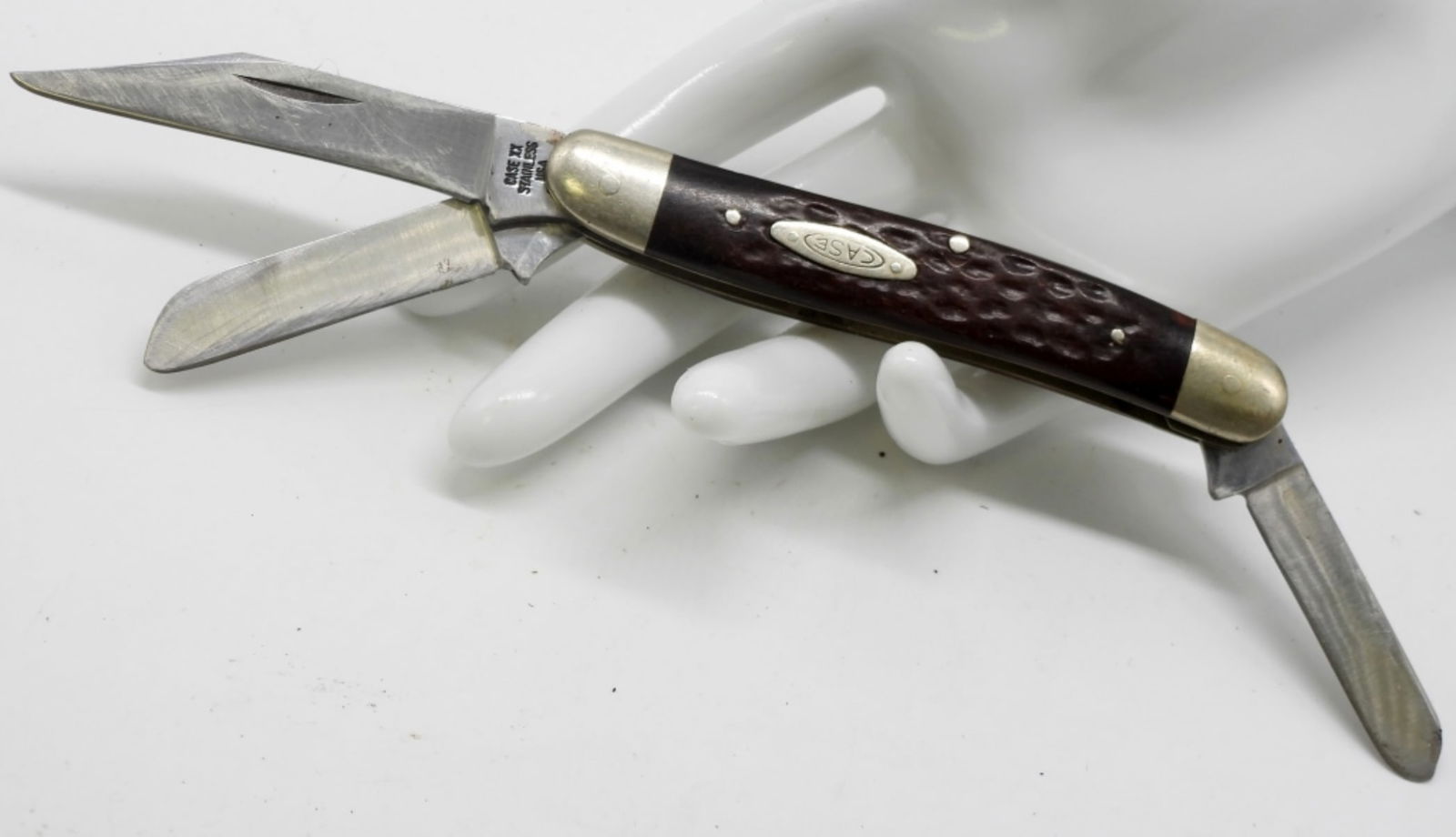 Case XX Three-Blade Pocket Knife (1 of 2)