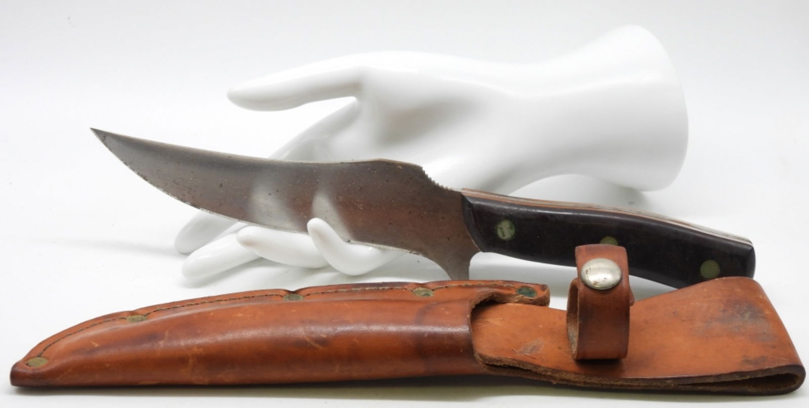 Vintage Schrade Old Timer 150T Deer Slayer: Fixed Blade Knife USA Bushcraft With Genuine Leather Sheath rust on the blade