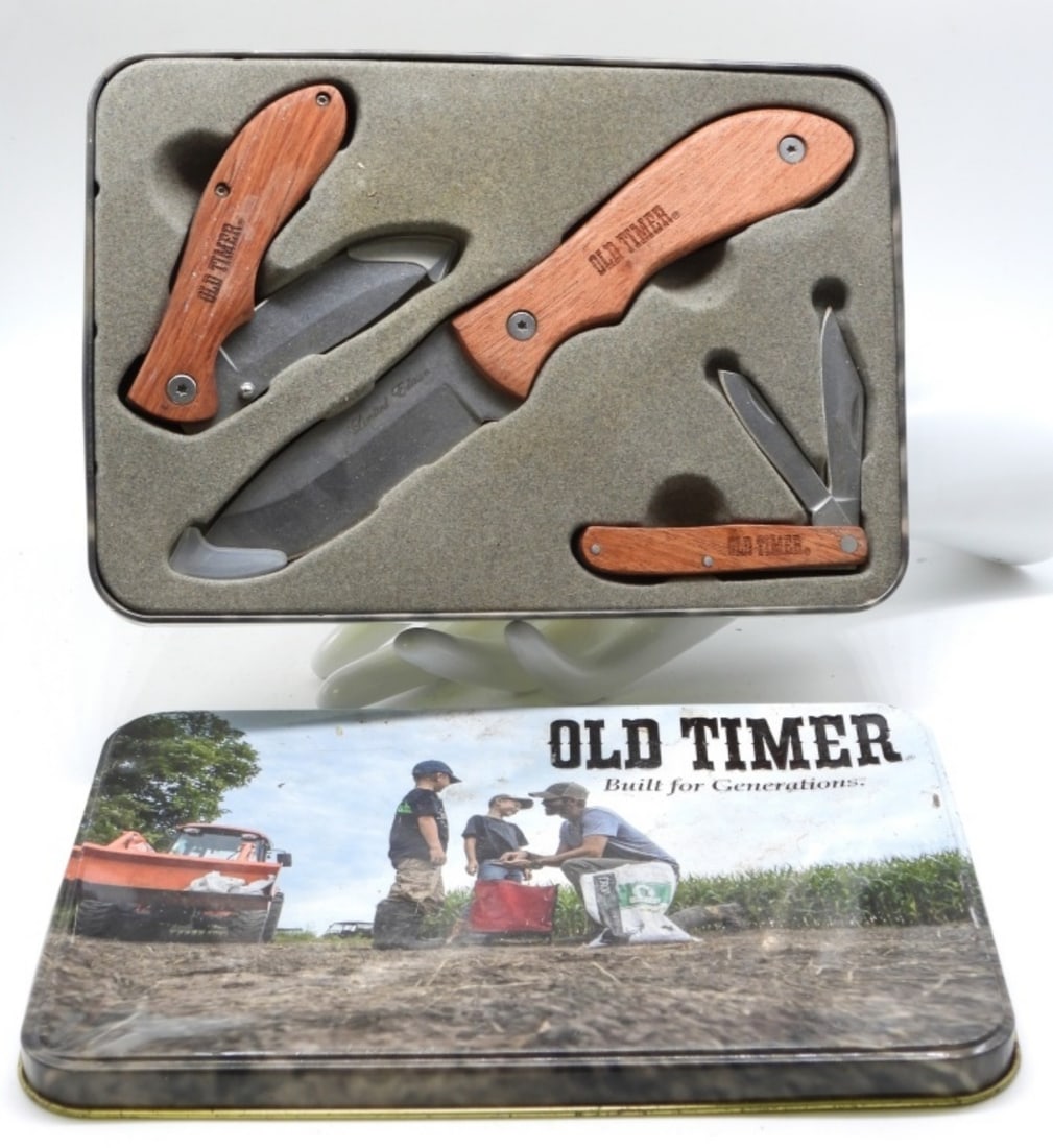 Old Timer 3PC Set In A Tin: Wood handles Tin is Damaged Knives are new