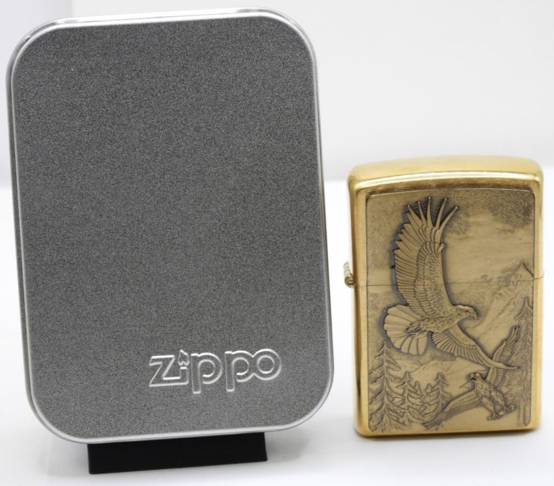 Barrett-Smythe Eagles Zippo 2007 Sealed: Comes in a tin case. 2007 from Barrett-Smythe series