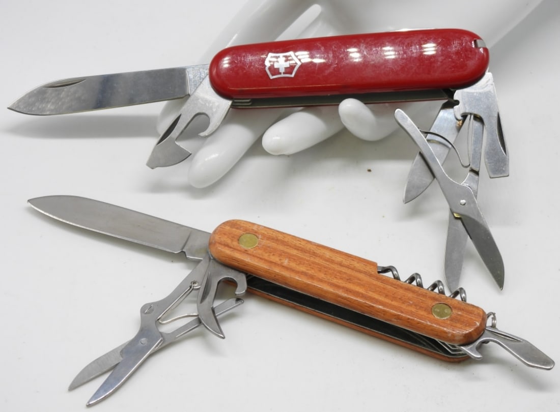 (2) Eight-Tool Utility Knives (1 of 2)