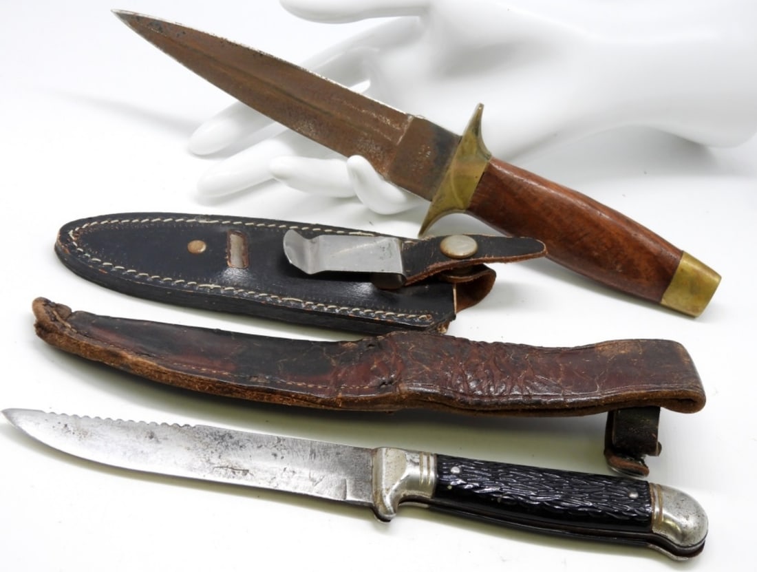 (2) Lock-Back Knives - 2