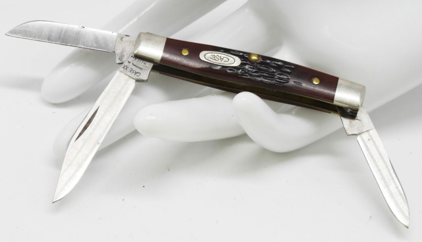 Case XX 633 Three-Blade Pocket Knife (1 of 2)