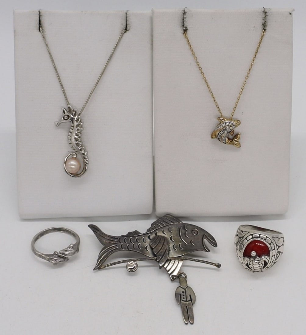 Sea Creature 925 Necklaces, Rings & Pin: Two sterling necklaces, 16" & 18". Two sterling rings, sizes 6 & 7. Far Fetched brand, sterling fish pin, 2". (15.2 dwt)