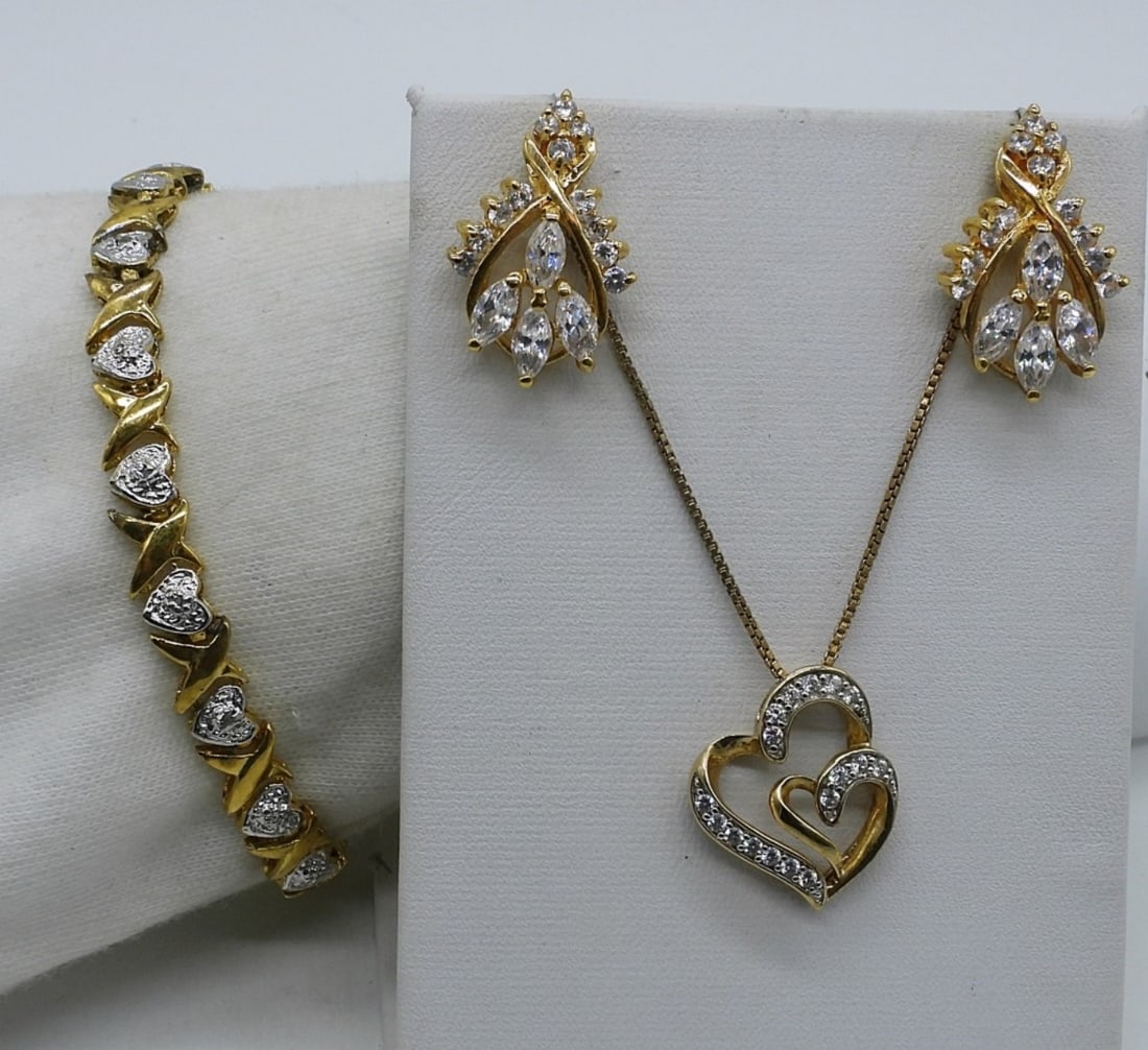 Gold Tone 925 Heart Necklace & Bracelet: Gold tone sterling heart shaped necklace and bracelet. Pierced earrings, 1" long. Necklace is 18" long. Bracelet is 7" long. (10 dwt)