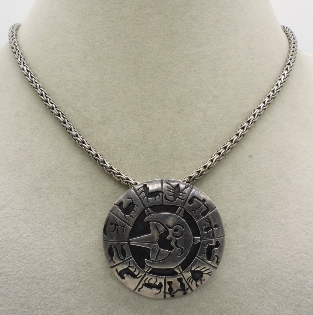 Mexico 925 Zodiac Pendant / Pin (1 of 2)