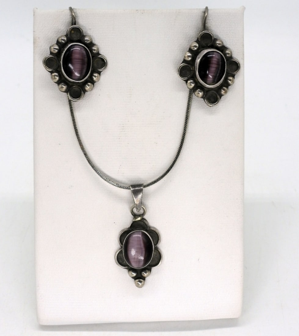 Purple Cats Eye 925 Necklace Earring Set: Purple cats eye gemstone sterling necklace (20") and pierced earrings (1" long). (5.7 dwt)