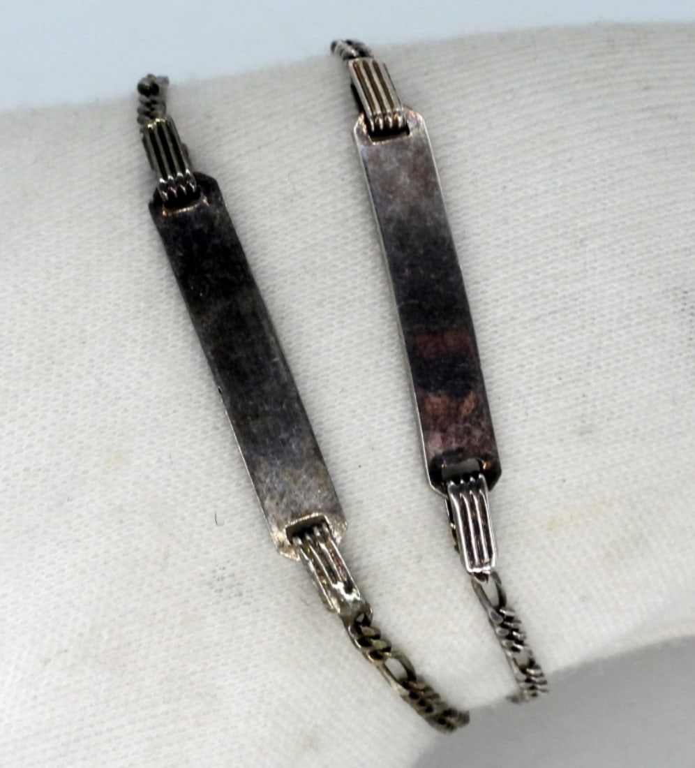 2 Antique 925 ID Bracelets - Unengraved: Two antique sterling unengraved ID bracelets. Both 6" long. (4 dwt)