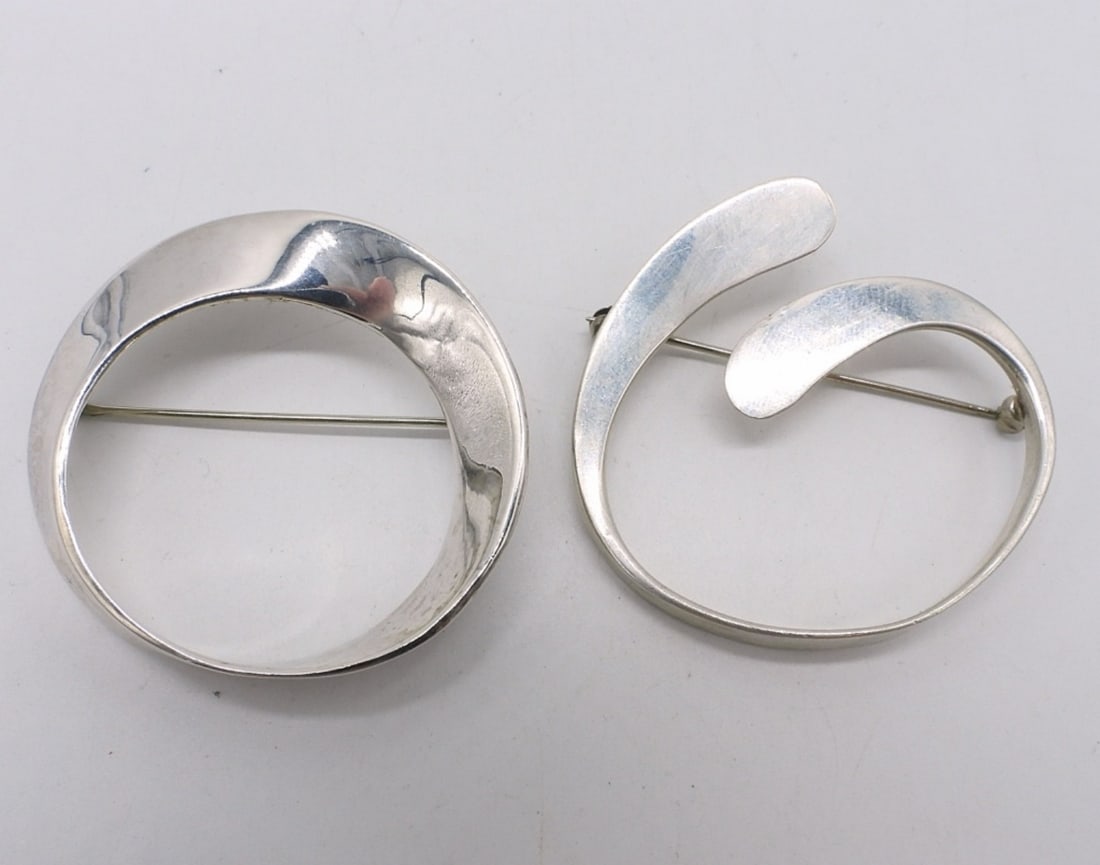 Taxco 925 Spiral Pin & Round Pin: Taxco sterling spiral pin (TM-60), 2". Round sterling pin, 2". (14.6 dwt)